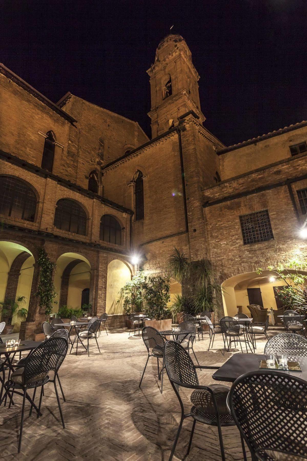 Il Chiostro Del Carmine Hotel Siena Exterior photo